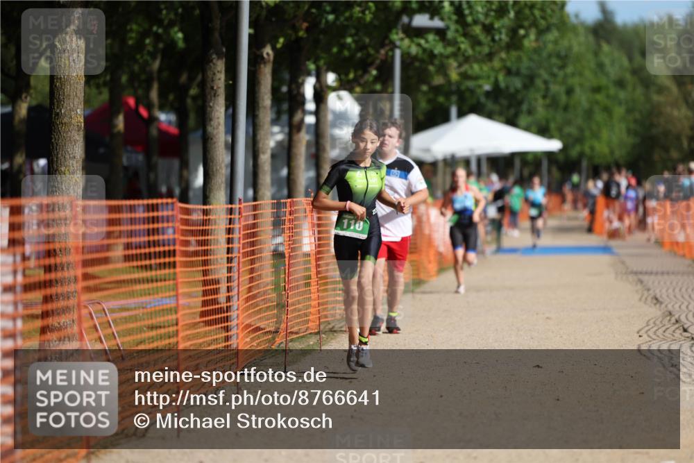 07.09.2025 - 19. Norderstedt Triathlon Michael Strokosch http://msf.ph/oto/8766641 07.09.2025 10:50:25 Laufen 110, 677, 1126 meine-sportfotos.de