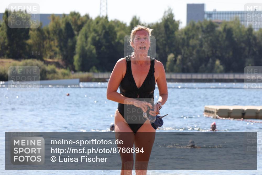 07.09.2025 - 19. Norderstedt Triathlon Luisa Fischer http://msf.ph/oto/8766694 07.09.2025 12:41:33 Schwimmen 315, 355 meine-sportfotos.de