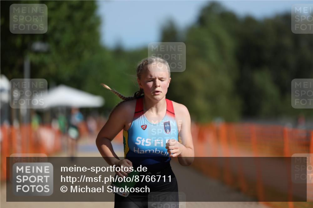 07.09.2025 - 19. Norderstedt Triathlon Michael Strokosch http://msf.ph/oto/8766711 07.09.2025 10:50:35 Laufen 67, 1126 meine-sportfotos.de
