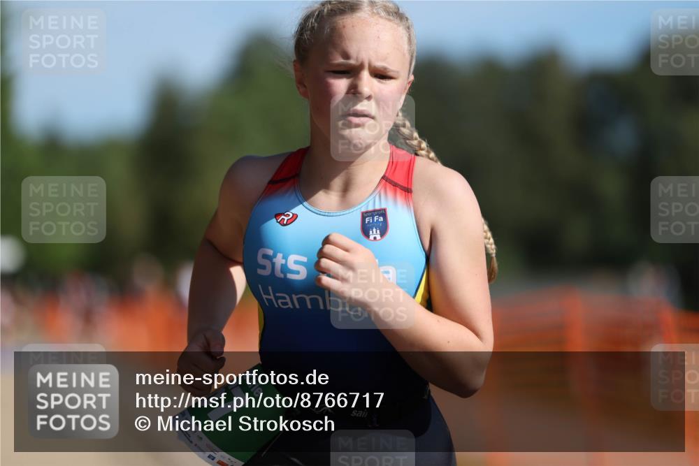 07.09.2025 - 19. Norderstedt Triathlon Michael Strokosch http://msf.ph/oto/8766717 07.09.2025 10:50:36 Laufen 67, 1126 meine-sportfotos.de