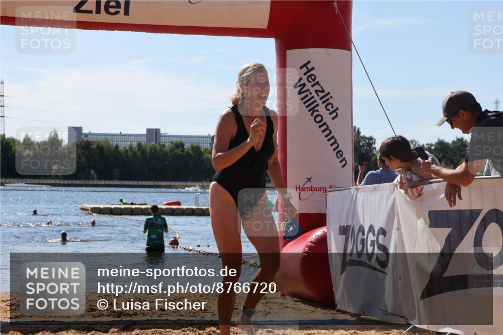 07.09.2025 - 19. Norderstedt Triathlon Luisa Fischer http://msf.ph/oto/8766720 07.09.2025 12:41:37 Schwimmen 355 meine-sportfotos.de