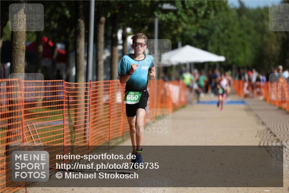 07.09.2025 - 19. Norderstedt Triathlon Michael Strokosch http://msf.ph/oto/8766735 07.09.2025 10:50:44 Laufen 650 meine-sportfotos.de