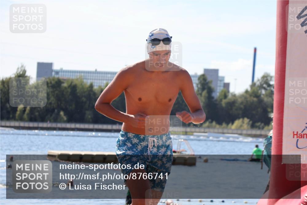 07.09.2025 - 19. Norderstedt Triathlon Luisa Fischer http://msf.ph/oto/8766741 07.09.2025 12:41:56 Schwimmen 356 meine-sportfotos.de
