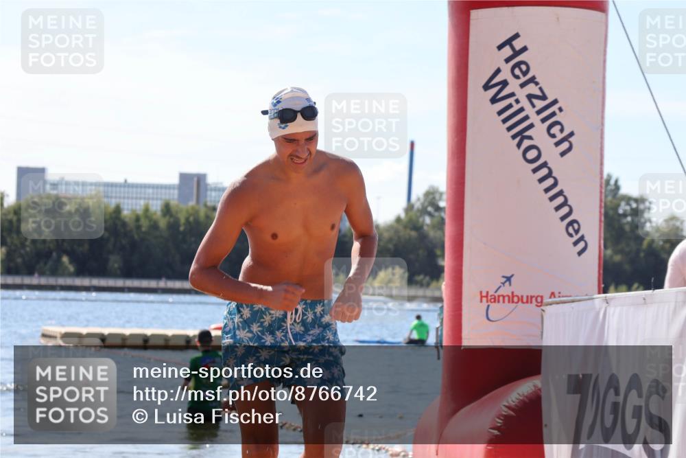 07.09.2025 - 19. Norderstedt Triathlon Luisa Fischer http://msf.ph/oto/8766742 07.09.2025 12:41:56 Schwimmen 356 meine-sportfotos.de