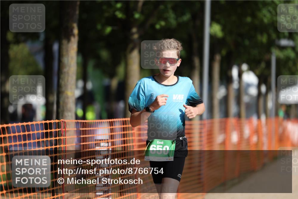 07.09.2025 - 19. Norderstedt Triathlon Michael Strokosch http://msf.ph/oto/8766754 07.09.2025 10:50:46 Laufen 650 meine-sportfotos.de