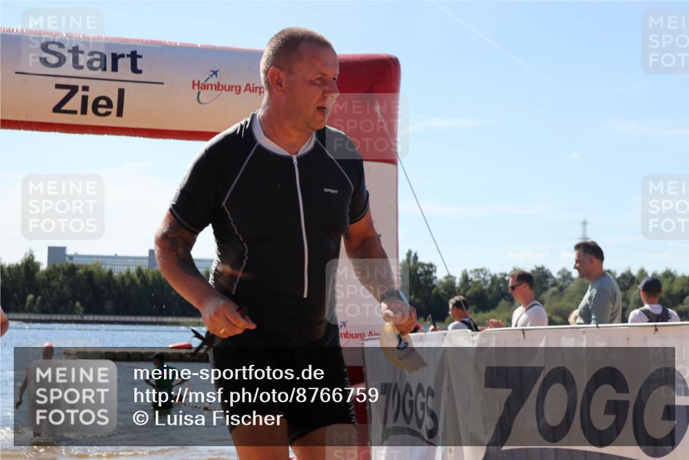 07.09.2025 - 19. Norderstedt Triathlon Luisa Fischer http://msf.ph/oto/8766759 07.09.2025 12:42:18 Schwimmen 335, 342, 708 meine-sportfotos.de