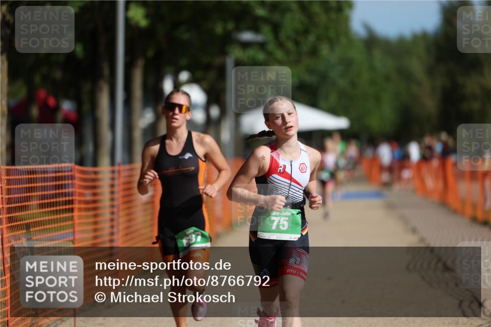 07.09.2025 - 19. Norderstedt Triathlon Michael Strokosch http://msf.ph/oto/8766792 07.09.2025 10:50:58 Laufen 75, 687 meine-sportfotos.de