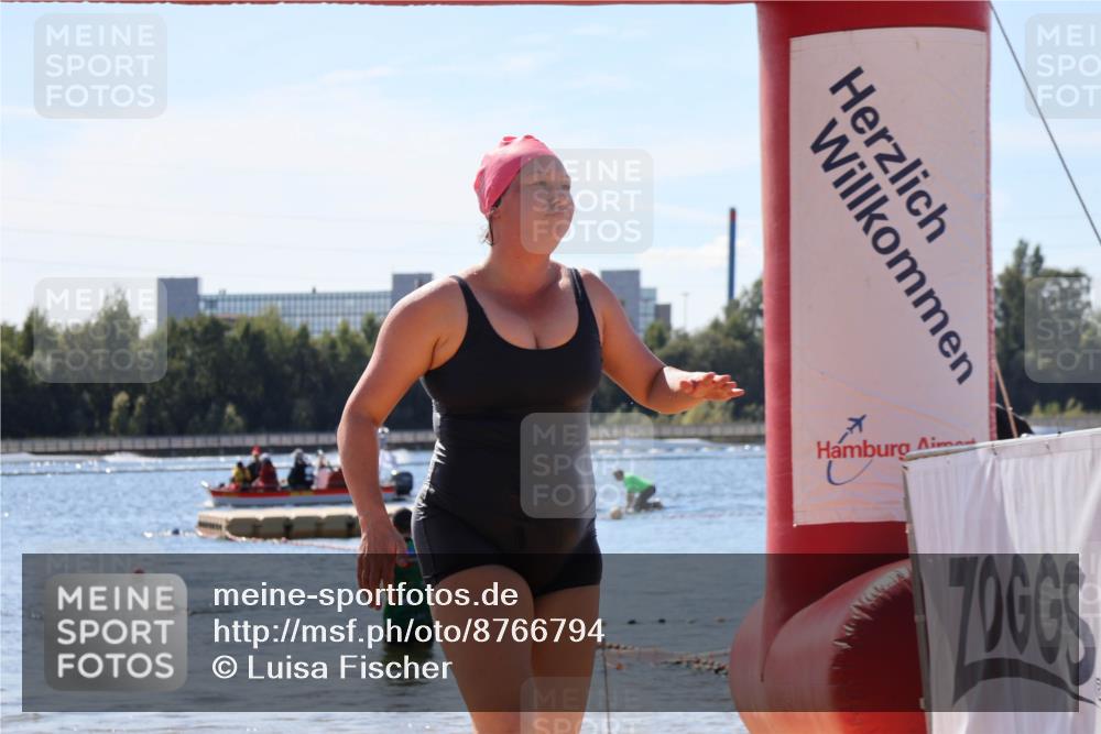 07.09.2025 - 19. Norderstedt Triathlon Luisa Fischer http://msf.ph/oto/8766794 07.09.2025 12:42:25 Schwimmen 335, 342, 708 meine-sportfotos.de