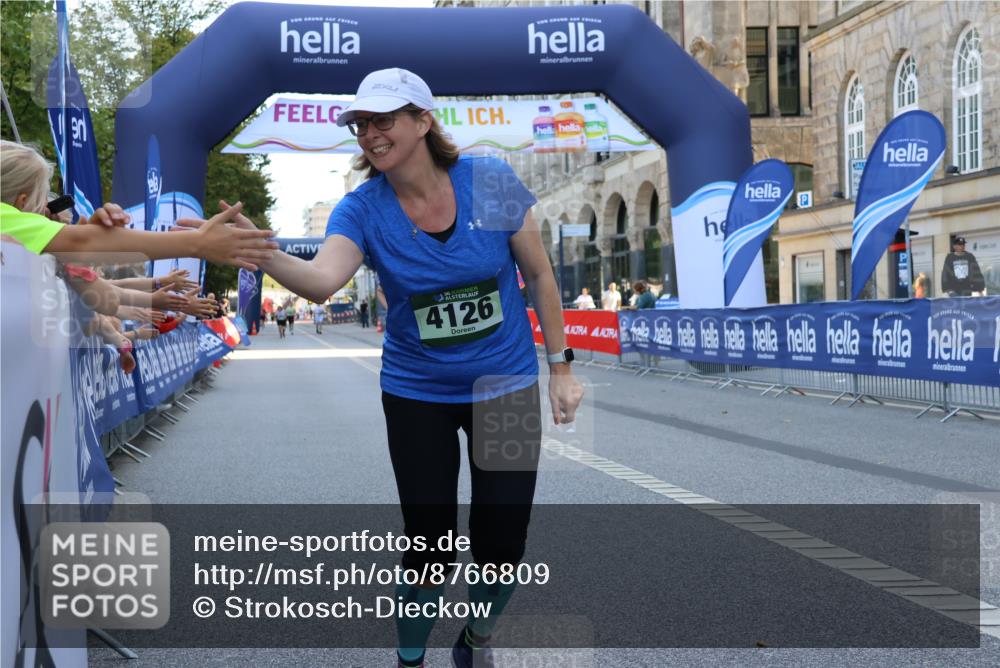 07.09.2025 - BARMER Alsterlauf Strokosch-Dieckow http://msf.ph/oto/8766809 07.09.2025 10:30:32 Ziel 3324, 3451, 6239, 6240 meine-sportfotos.de