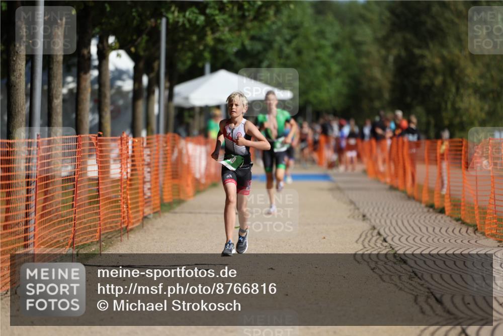 07.09.2025 - 19. Norderstedt Triathlon Michael Strokosch http://msf.ph/oto/8766816 07.09.2025 10:51:04 Laufen 80, 663, 687 meine-sportfotos.de