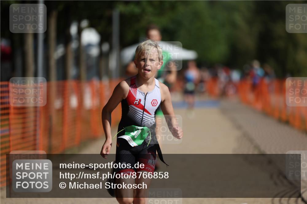 07.09.2025 - 19. Norderstedt Triathlon Michael Strokosch http://msf.ph/oto/8766858 07.09.2025 10:51:08 Laufen 80, 663 meine-sportfotos.de