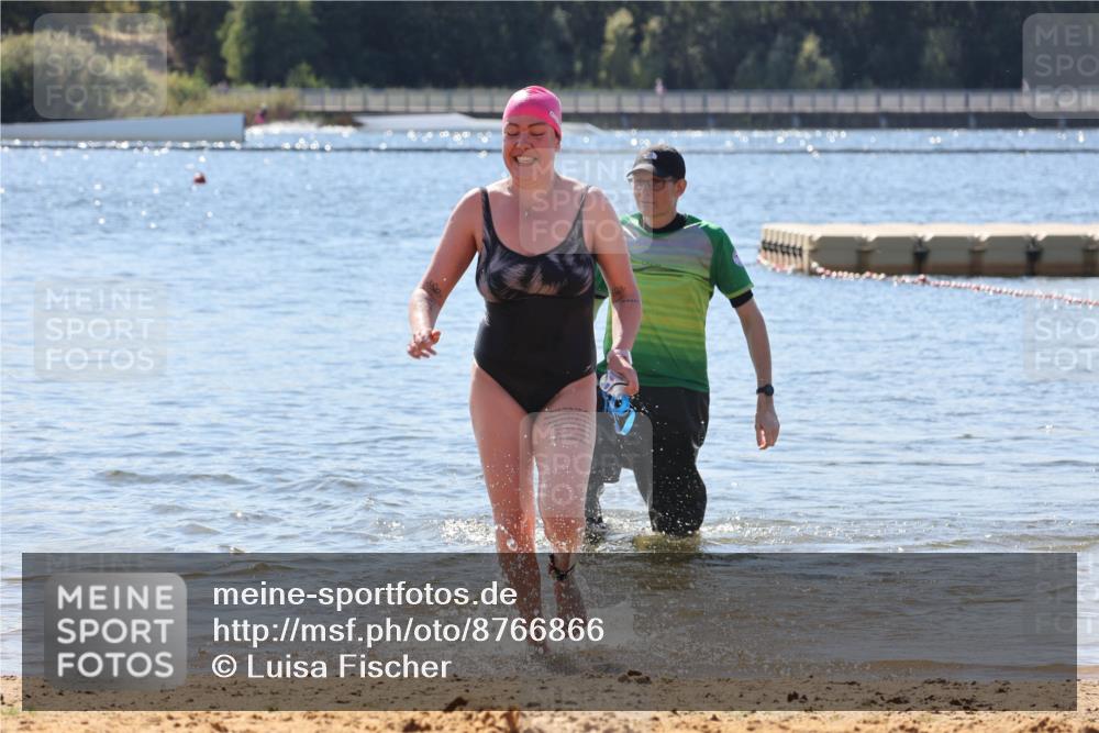 07.09.2025 - 19. Norderstedt Triathlon Luisa Fischer http://msf.ph/oto/8766866 07.09.2025 12:45:18 Schwimmen 354 meine-sportfotos.de