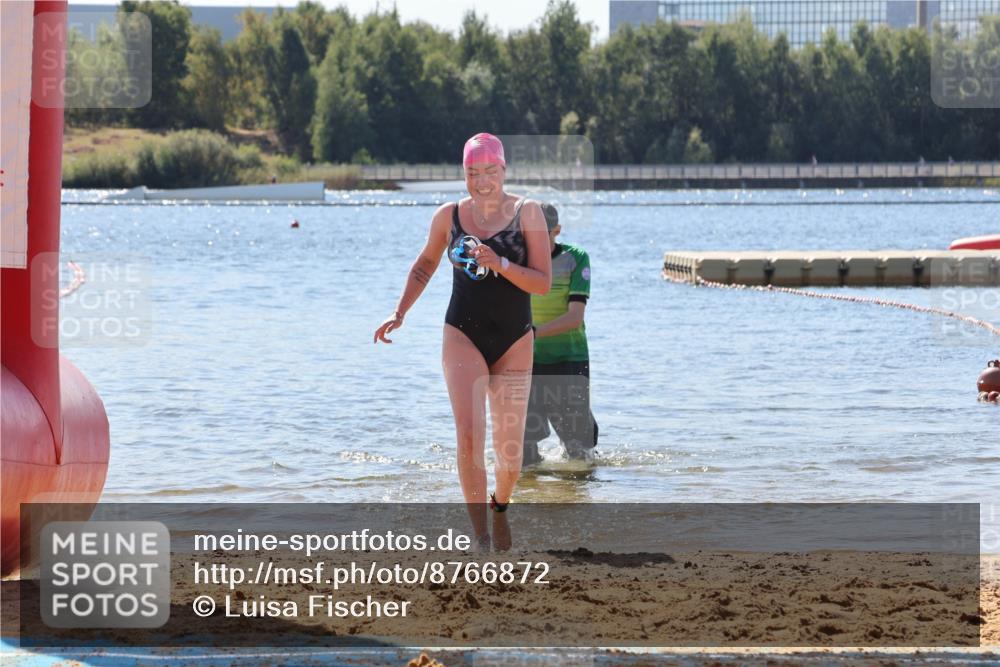 07.09.2025 - 19. Norderstedt Triathlon Luisa Fischer http://msf.ph/oto/8766872 07.09.2025 12:45:18 Schwimmen 354 meine-sportfotos.de