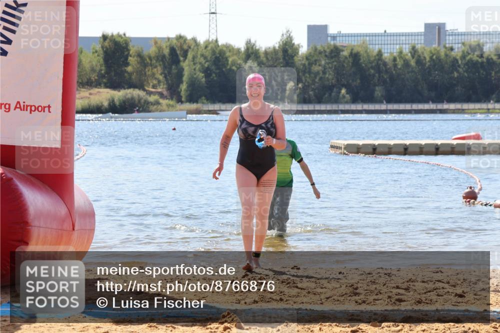 07.09.2025 - 19. Norderstedt Triathlon Luisa Fischer http://msf.ph/oto/8766876 07.09.2025 12:45:19 Schwimmen 354 meine-sportfotos.de