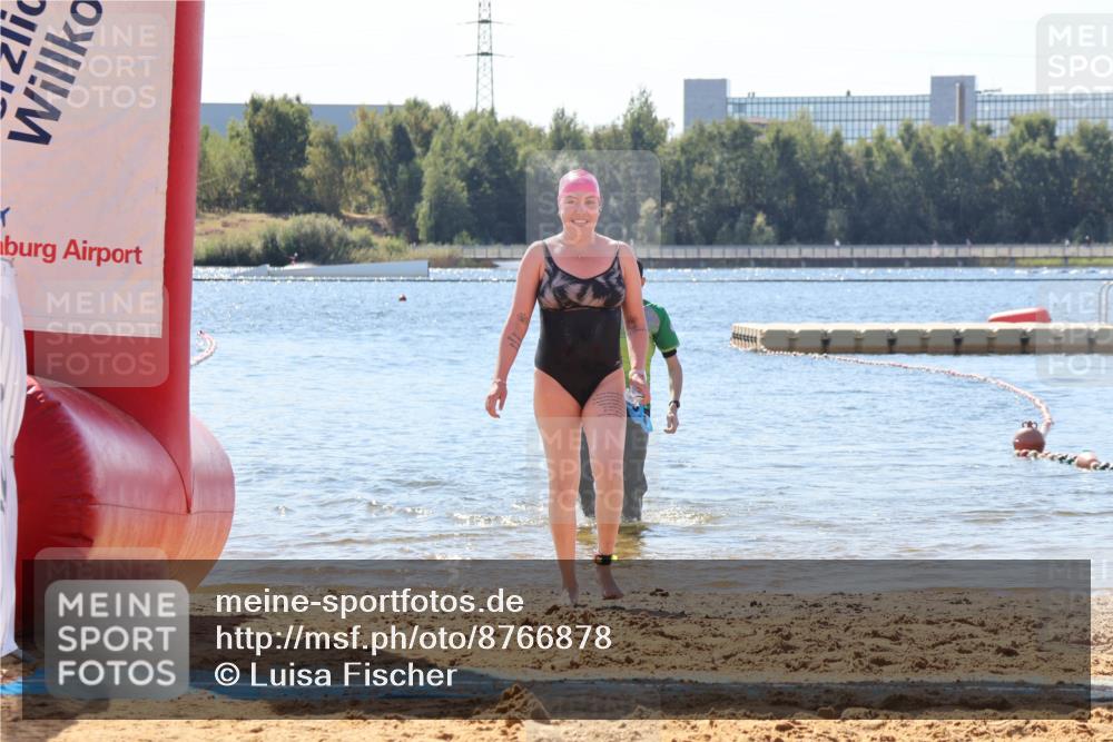 07.09.2025 - 19. Norderstedt Triathlon Luisa Fischer http://msf.ph/oto/8766878 07.09.2025 12:45:19 Schwimmen 354 meine-sportfotos.de