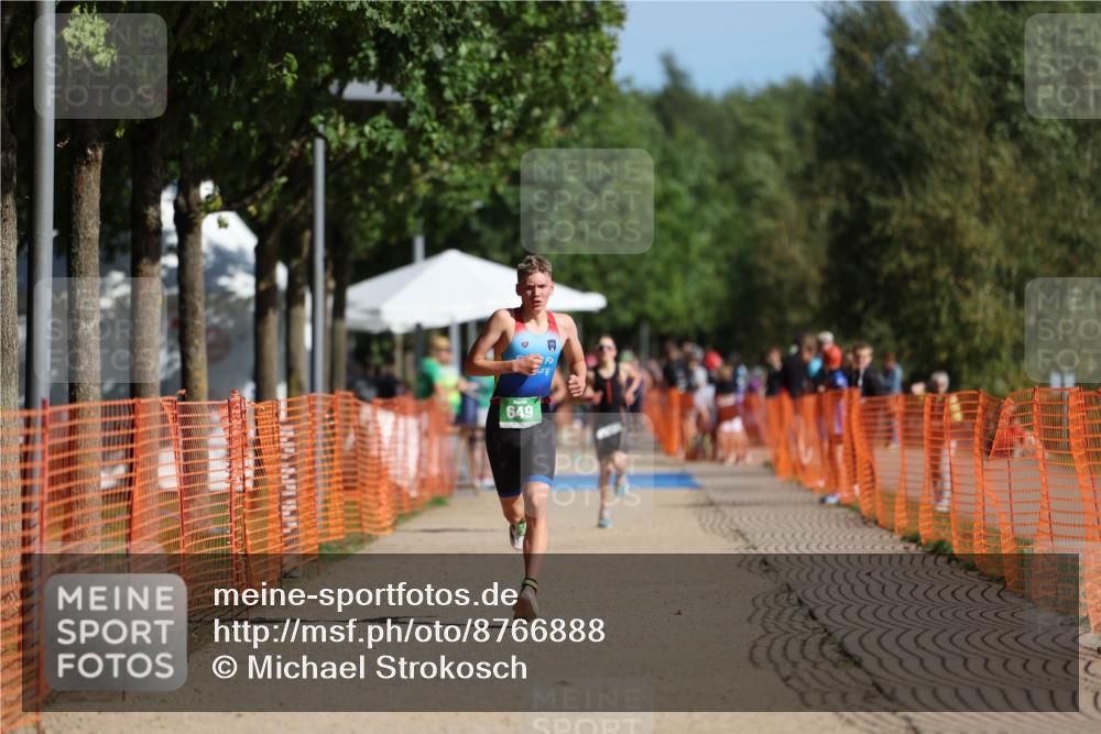 07.09.2025 - 19. Norderstedt Triathlon Michael Strokosch http://msf.ph/oto/8766888 07.09.2025 10:51:13 Laufen 80, 649, 663 meine-sportfotos.de