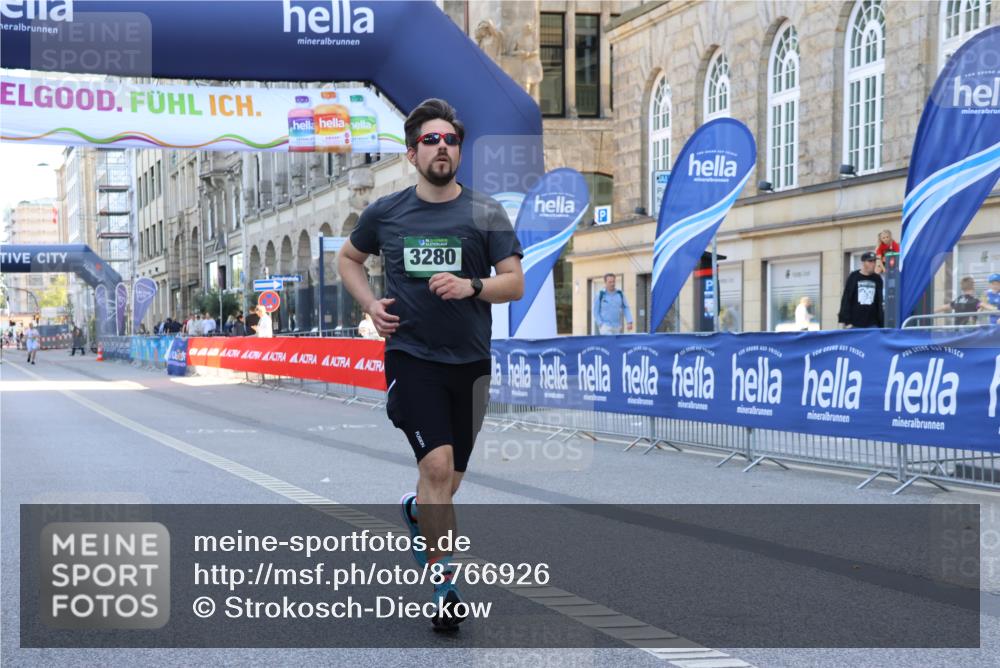 07.09.2025 - BARMER Alsterlauf Strokosch-Dieckow http://msf.ph/oto/8766926 07.09.2025 10:30:35 Ziel 3324, 3451, 6239 meine-sportfotos.de