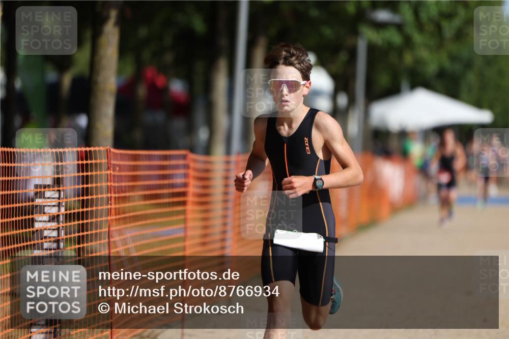 07.09.2025 - 19. Norderstedt Triathlon Michael Strokosch http://msf.ph/oto/8766934 07.09.2025 10:51:21 Laufen 68, 649 meine-sportfotos.de