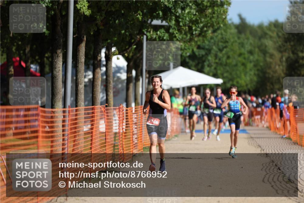 07.09.2025 - 19. Norderstedt Triathlon Michael Strokosch http://msf.ph/oto/8766952 07.09.2025 10:51:28 Laufen 56, 1146 meine-sportfotos.de