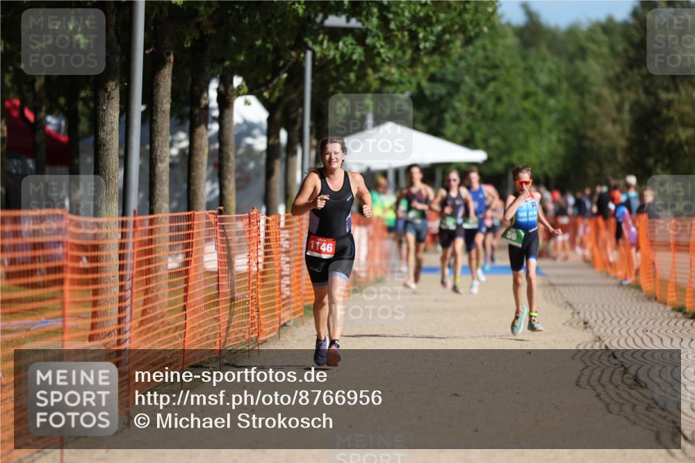 07.09.2025 - 19. Norderstedt Triathlon Michael Strokosch http://msf.ph/oto/8766956 07.09.2025 10:51:28 Laufen 56, 1146 meine-sportfotos.de