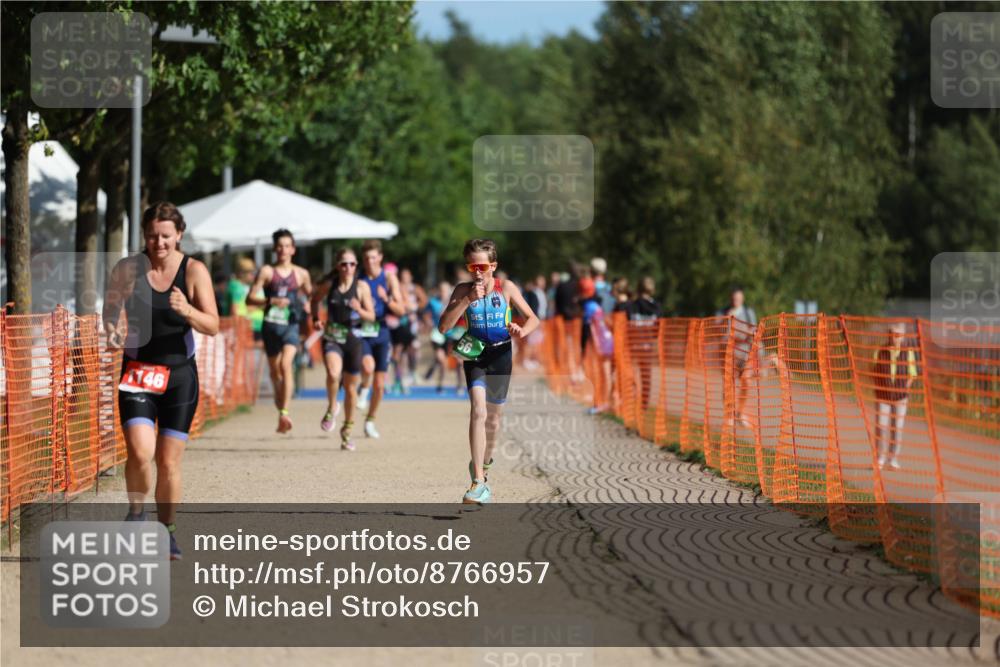 07.09.2025 - 19. Norderstedt Triathlon Michael Strokosch http://msf.ph/oto/8766957 07.09.2025 10:51:29 Laufen 56, 673, 686, 1146 meine-sportfotos.de