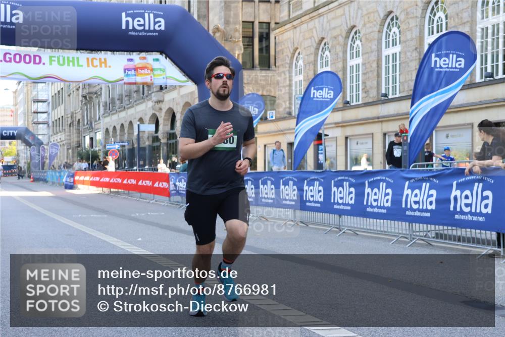 07.09.2025 - BARMER Alsterlauf Strokosch-Dieckow http://msf.ph/oto/8766981 07.09.2025 10:30:35 Ziel 3324, 3451, 6239 meine-sportfotos.de