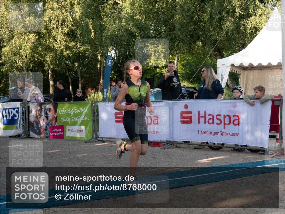07.09.2025 - 19. Norderstedt Triathlon Zöllner http://msf.ph/oto/8768000 07.09.2025 09:13:23 Ziel 4 meine-sportfotos.de