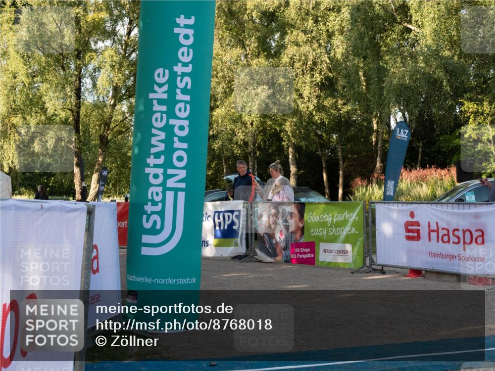 07.09.2025 - 19. Norderstedt Triathlon Zöllner http://msf.ph/oto/8768018 07.09.2025 09:13:46 Ziel 25, 54 meine-sportfotos.de