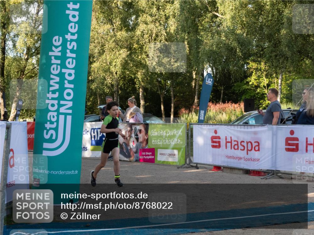 07.09.2025 - 19. Norderstedt Triathlon Zöllner http://msf.ph/oto/8768022 07.09.2025 09:13:47 Ziel 25, 54 meine-sportfotos.de