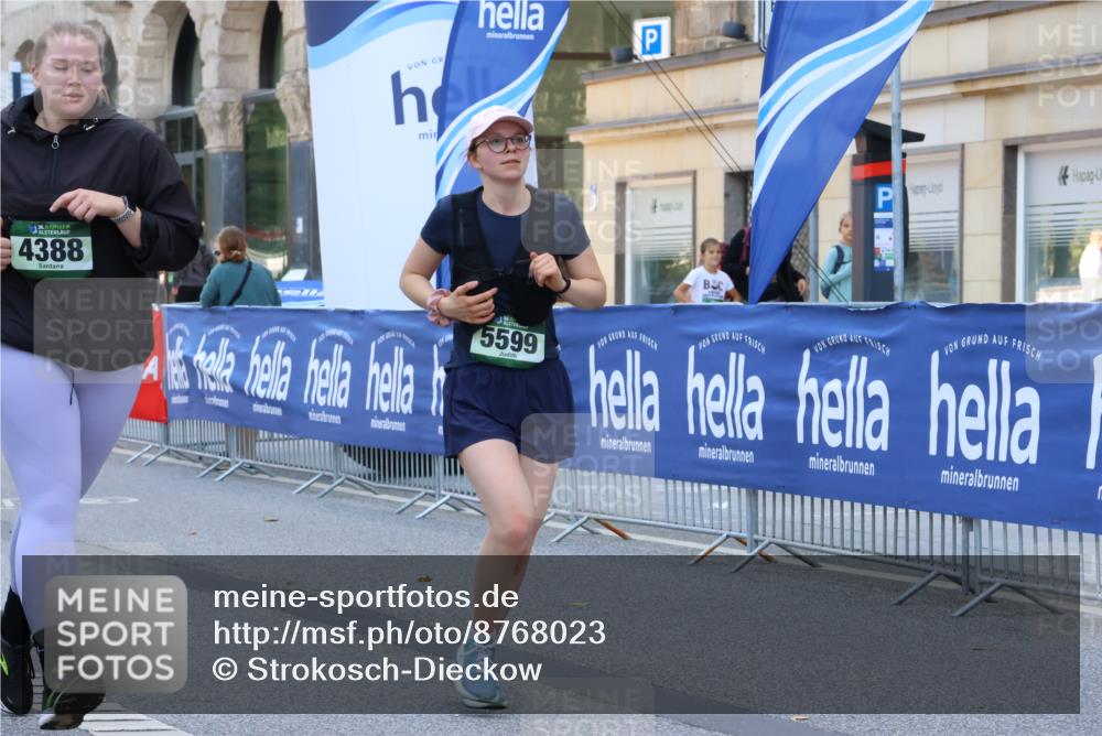 07.09.2025 - BARMER Alsterlauf Strokosch-Dieckow http://msf.ph/oto/8768023 07.09.2025 10:31:38 Ziel 1145, 2420, 2427, 2635, 2807, 3686 meine-sportfotos.de