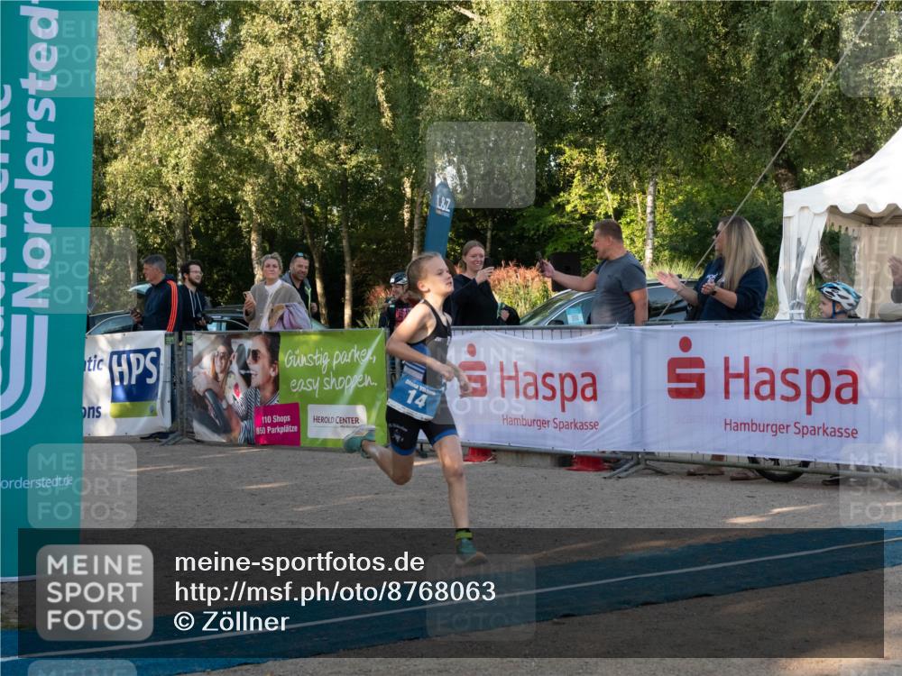 07.09.2025 - 19. Norderstedt Triathlon Zöllner http://msf.ph/oto/8768063 07.09.2025 09:14:13 Ziel 3, 14, 29, 45, 49, 55 meine-sportfotos.de