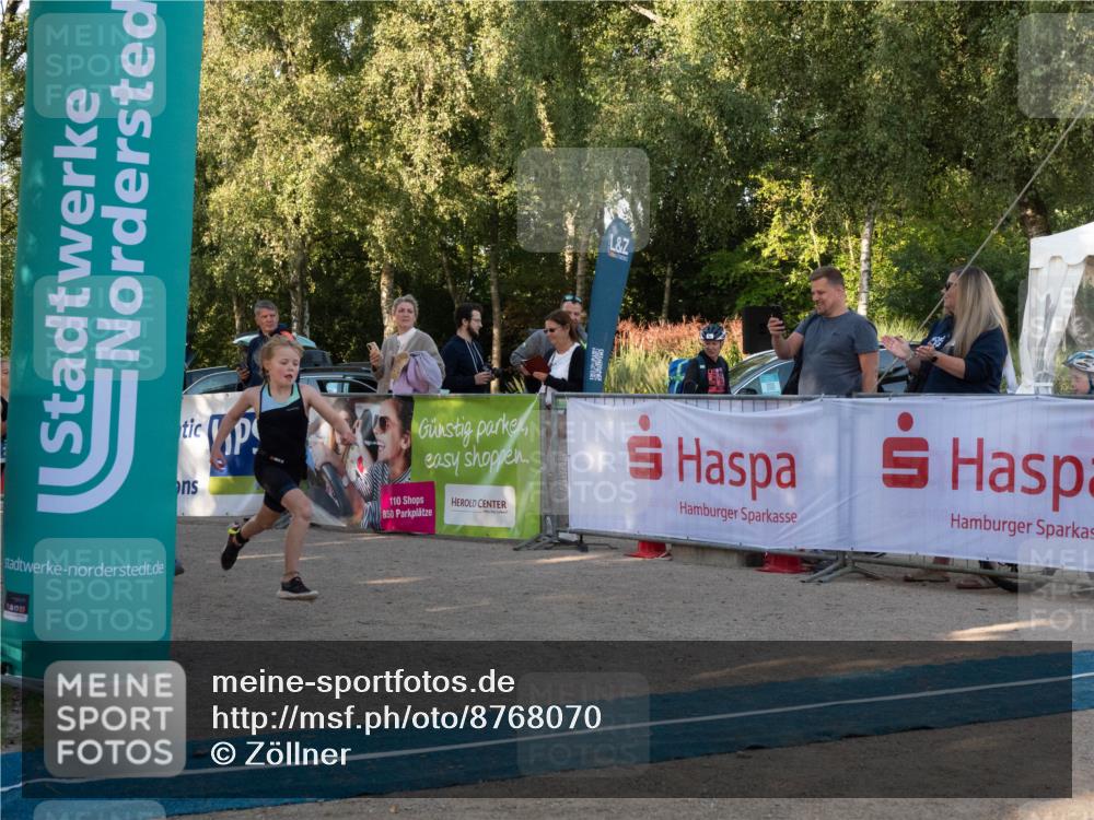 07.09.2025 - 19. Norderstedt Triathlon Zöllner http://msf.ph/oto/8768070 07.09.2025 09:14:14 Ziel 3, 14, 29, 45, 55 meine-sportfotos.de