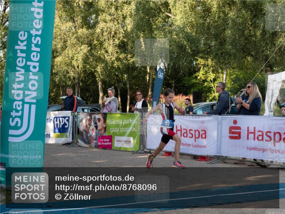 07.09.2025 - 19. Norderstedt Triathlon Zöllner http://msf.ph/oto/8768096 07.09.2025 09:14:33 Ziel 33 meine-sportfotos.de