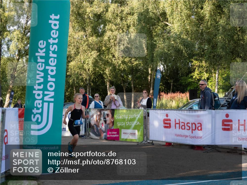 07.09.2025 - 19. Norderstedt Triathlon Zöllner http://msf.ph/oto/8768103 07.09.2025 09:14:43 Ziel 9 meine-sportfotos.de
