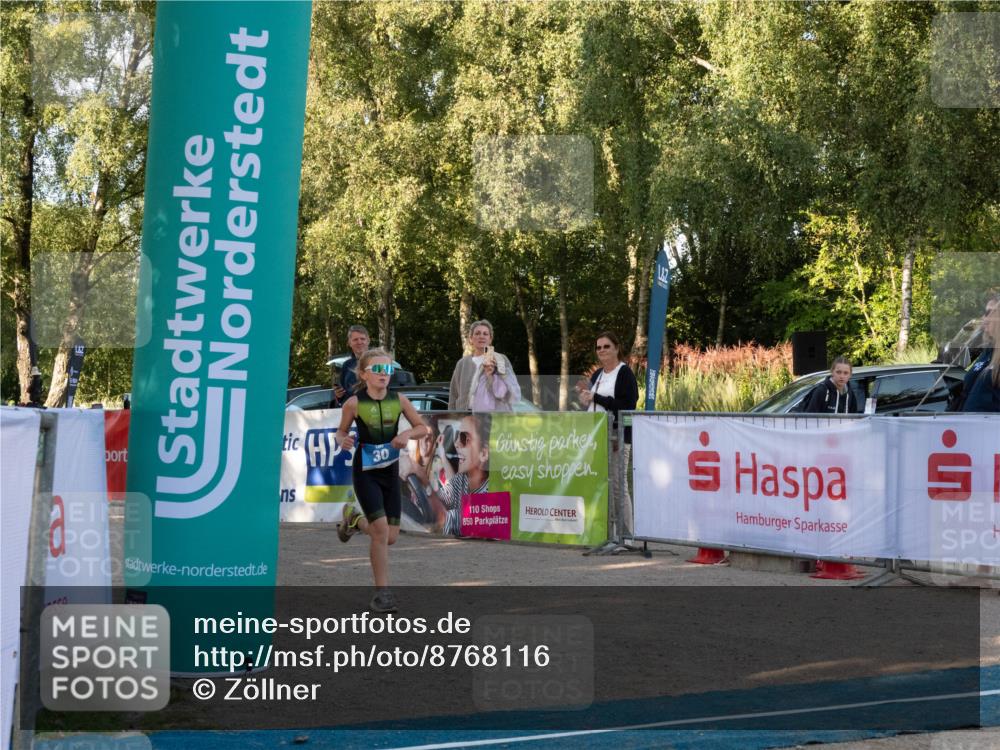 07.09.2025 - 19. Norderstedt Triathlon Zöllner http://msf.ph/oto/8768116 07.09.2025 09:14:51 Ziel 9, 30, 51 meine-sportfotos.de