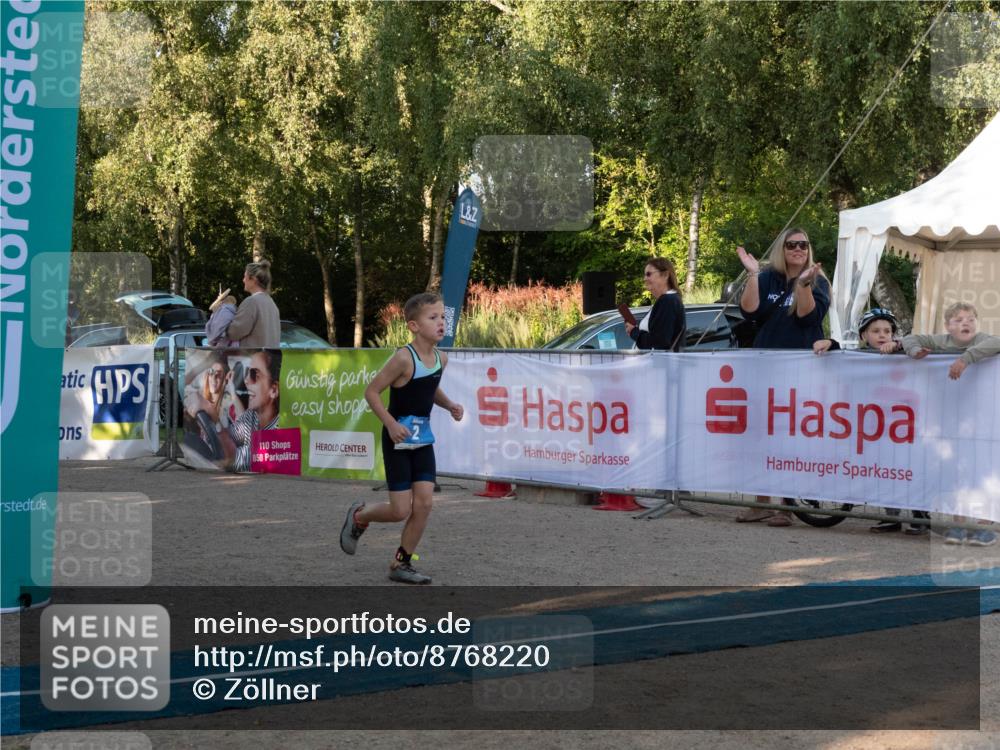 07.09.2025 - 19. Norderstedt Triathlon Zöllner http://msf.ph/oto/8768220 07.09.2025 09:16:22 Ziel 2 meine-sportfotos.de