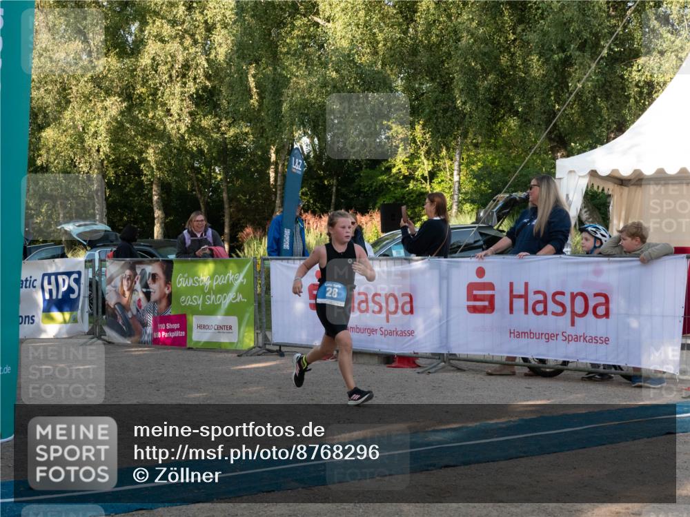 07.09.2025 - 19. Norderstedt Triathlon Zöllner http://msf.ph/oto/8768296 07.09.2025 09:17:04 Ziel 6, 28 meine-sportfotos.de