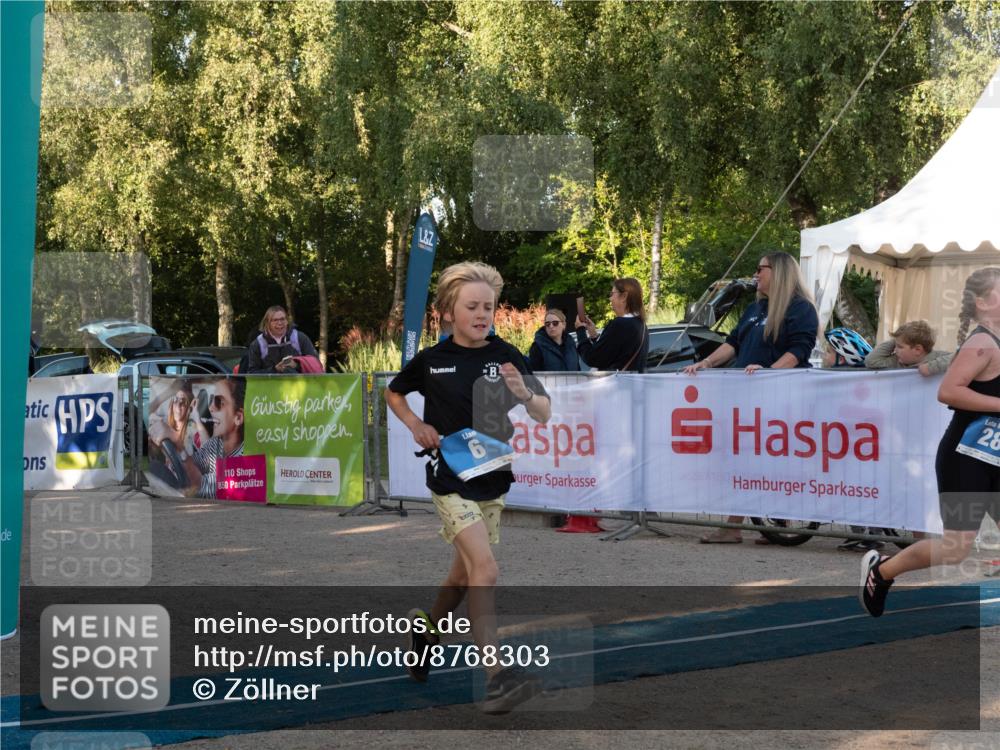 07.09.2025 - 19. Norderstedt Triathlon Zöllner http://msf.ph/oto/8768303 07.09.2025 09:17:05 Ziel 6, 28 meine-sportfotos.de