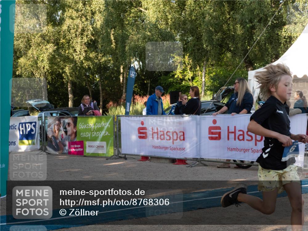 07.09.2025 - 19. Norderstedt Triathlon Zöllner http://msf.ph/oto/8768306 07.09.2025 09:17:06 Ziel 6, 28 meine-sportfotos.de