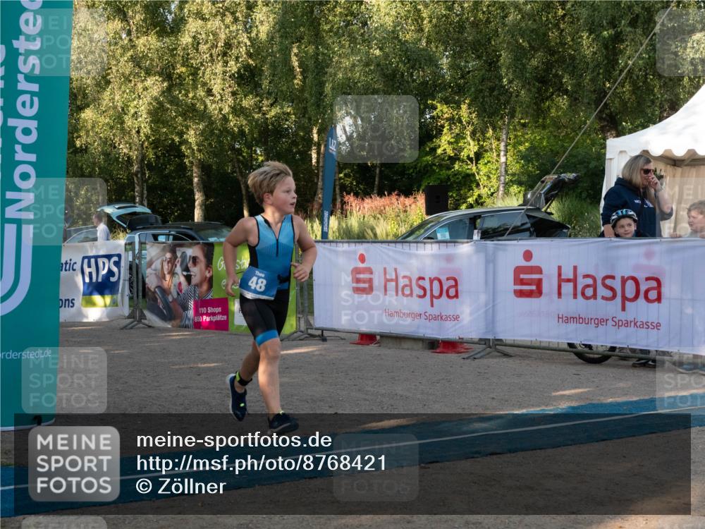 07.09.2025 - 19. Norderstedt Triathlon Zöllner http://msf.ph/oto/8768421 07.09.2025 09:17:37 Ziel 8, 13, 47, 48 meine-sportfotos.de