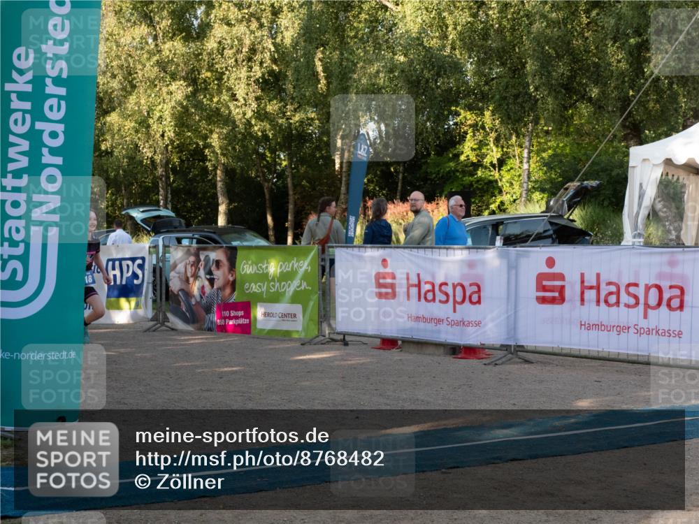 07.09.2025 - 19. Norderstedt Triathlon Zöllner http://msf.ph/oto/8768482 07.09.2025 09:18:42 Ziel 18 meine-sportfotos.de