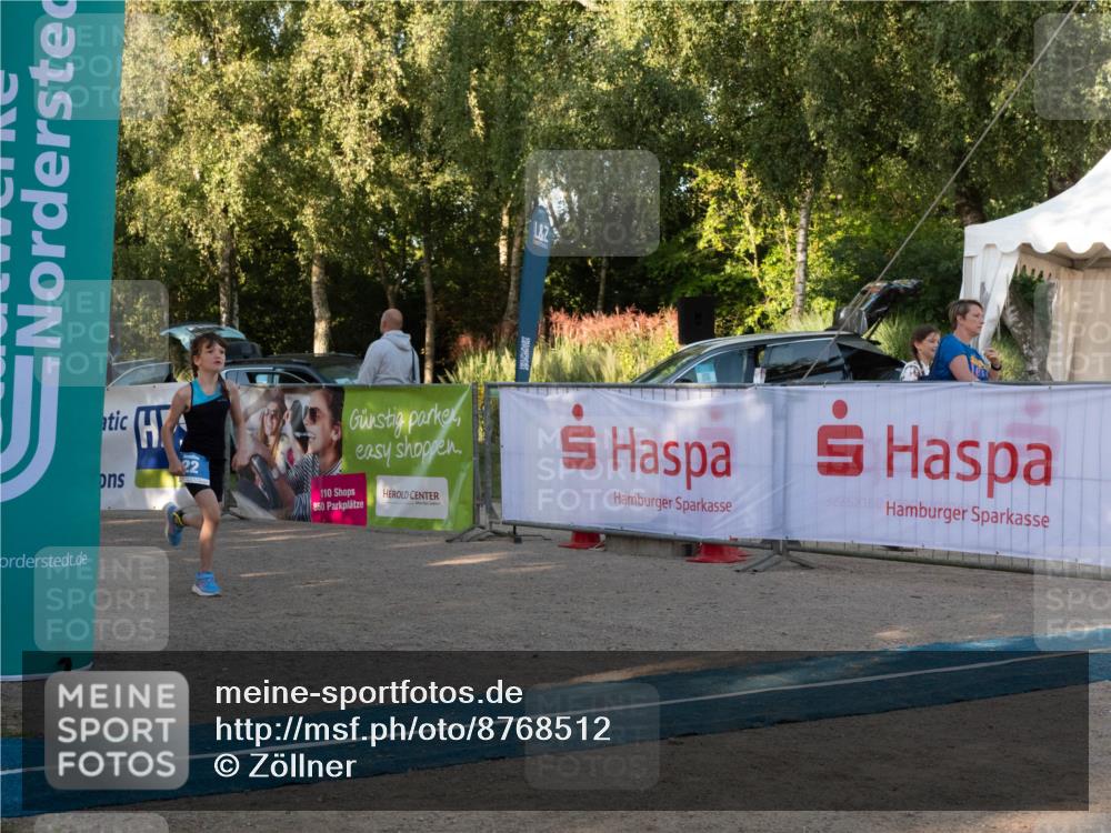07.09.2025 - 19. Norderstedt Triathlon Zöllner http://msf.ph/oto/8768512 07.09.2025 09:19:16 Ziel 22 meine-sportfotos.de