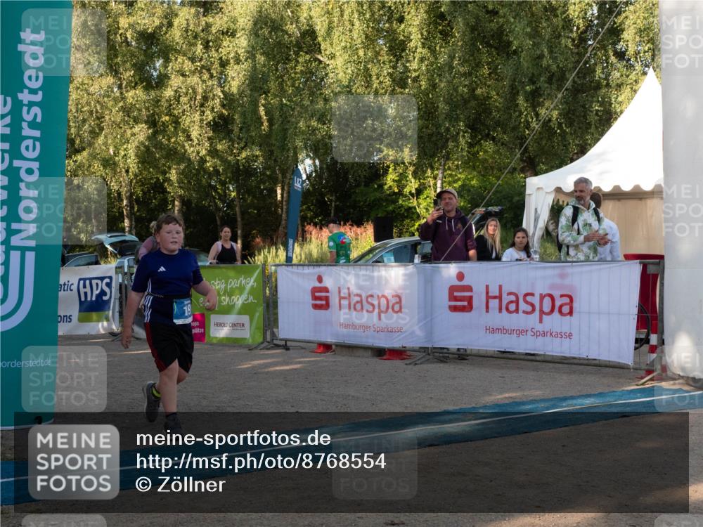 07.09.2025 - 19. Norderstedt Triathlon Zöllner http://msf.ph/oto/8768554 07.09.2025 09:22:35 Ziel 19 meine-sportfotos.de