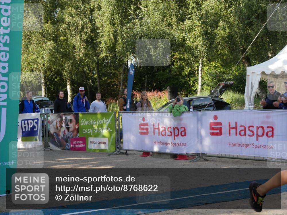 07.09.2025 - 19. Norderstedt Triathlon Zöllner http://msf.ph/oto/8768622 07.09.2025 09:44:45 Ziel 553 meine-sportfotos.de