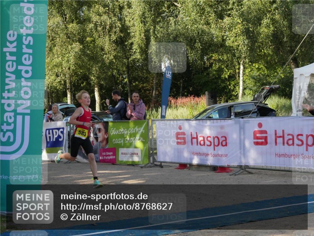07.09.2025 - 19. Norderstedt Triathlon Zöllner http://msf.ph/oto/8768627 07.09.2025 09:45:29 Ziel 583 meine-sportfotos.de