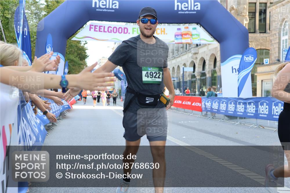 07.09.2025 - BARMER Alsterlauf Strokosch-Dieckow http://msf.ph/oto/8768630 07.09.2025 10:32:05 Ziel 3307, 4222 meine-sportfotos.de