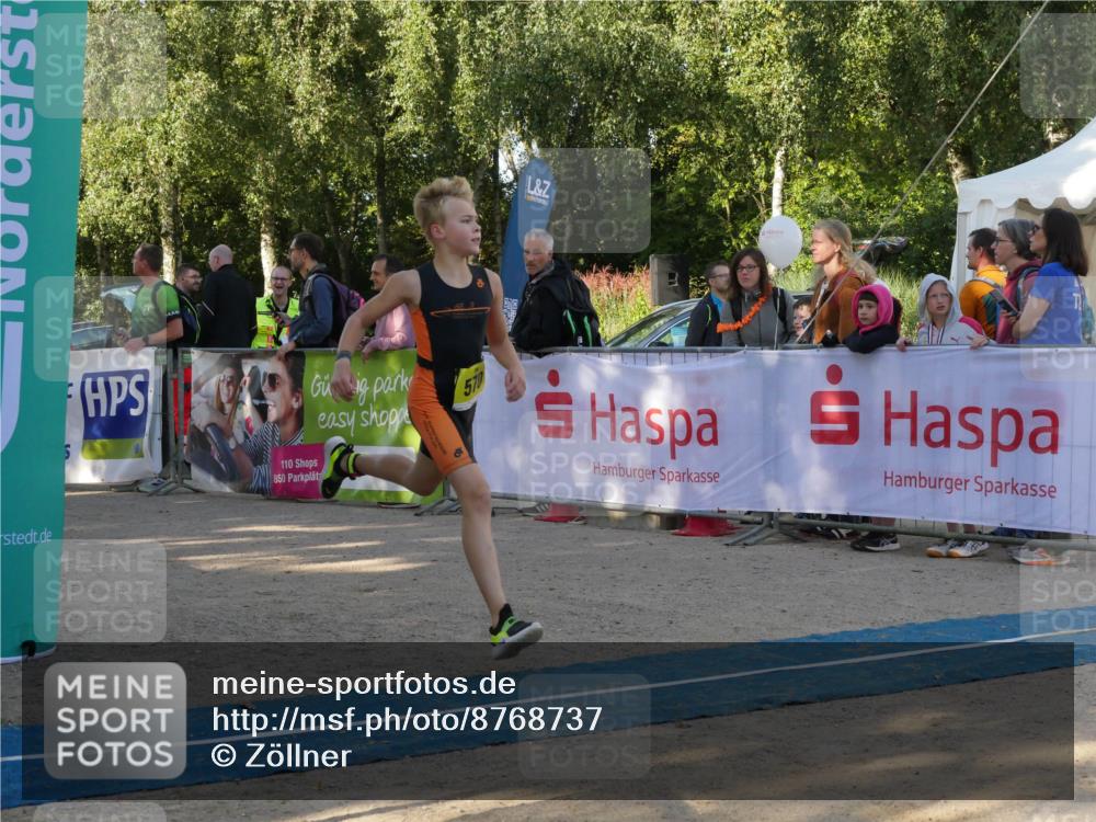 07.09.2025 - 19. Norderstedt Triathlon Zöllner http://msf.ph/oto/8768737 07.09.2025 09:46:57 Ziel 556, 570, 633 meine-sportfotos.de