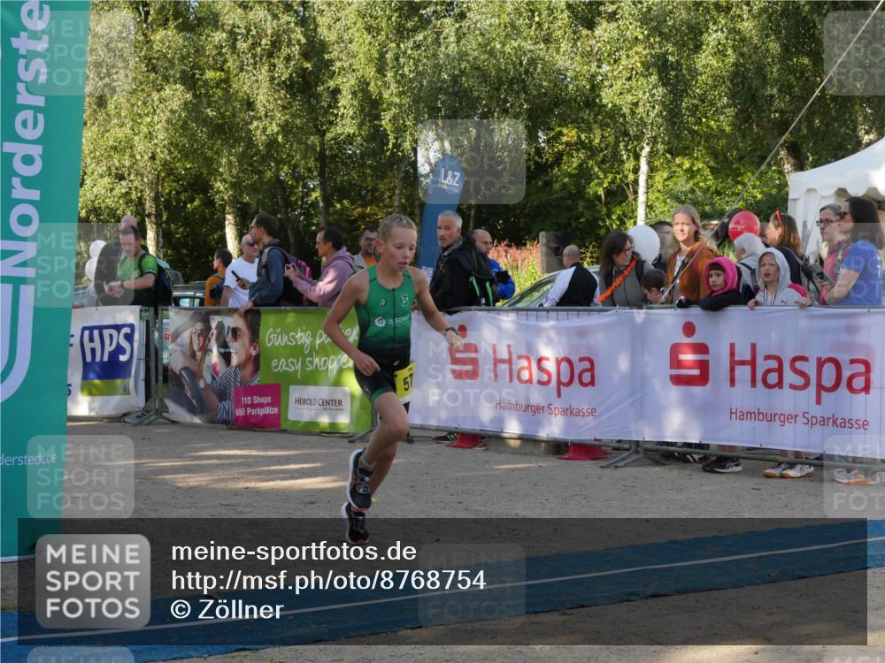 07.09.2025 - 19. Norderstedt Triathlon Zöllner http://msf.ph/oto/8768754 07.09.2025 09:47:05 Ziel 572 meine-sportfotos.de
