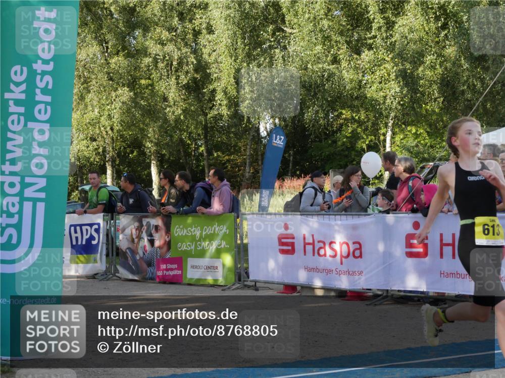 07.09.2025 - 19. Norderstedt Triathlon Zöllner http://msf.ph/oto/8768805 07.09.2025 09:47:52 Ziel 563, 601, 613 meine-sportfotos.de