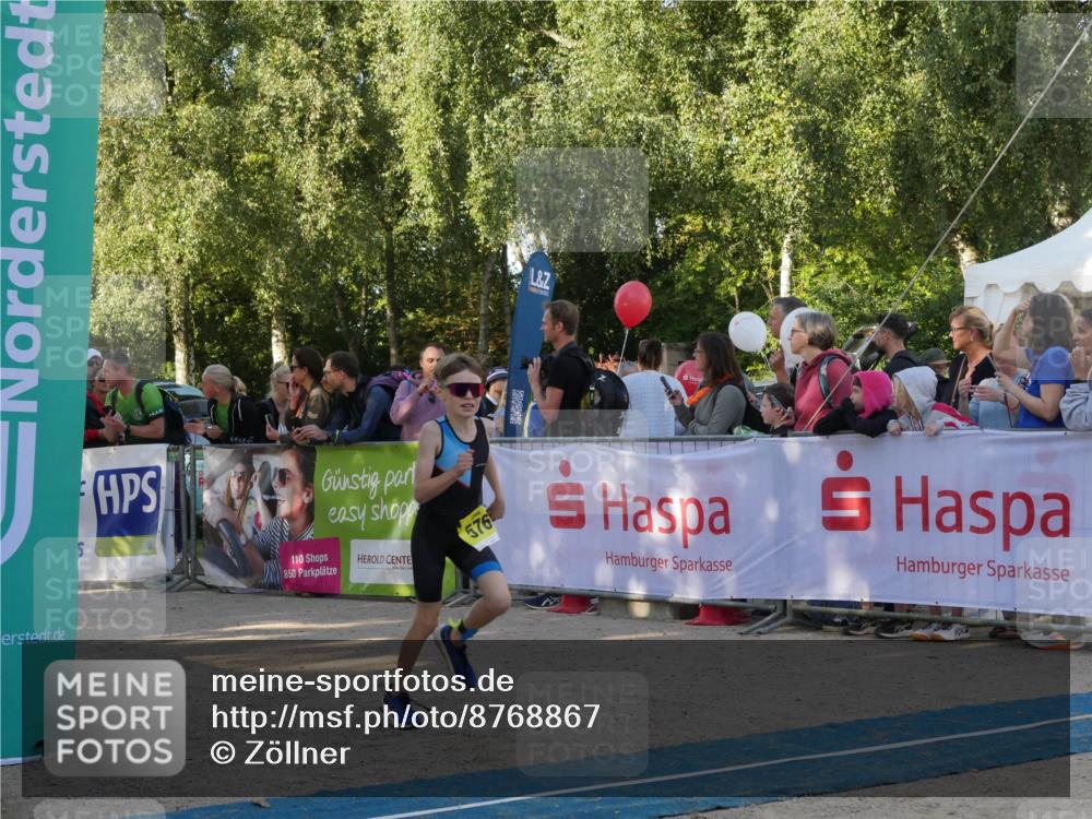 07.09.2025 - 19. Norderstedt Triathlon Zöllner http://msf.ph/oto/8768867 07.09.2025 09:48:24 Ziel 559, 576, 607 meine-sportfotos.de